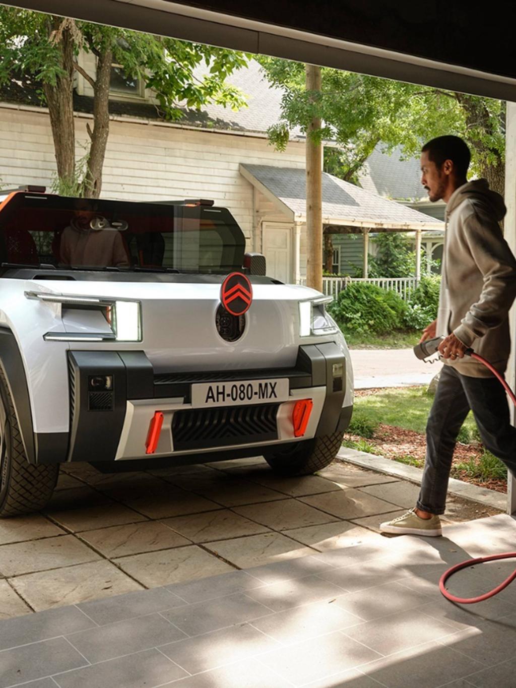 CITROENが考える、未来の電気自動車のカタチ。