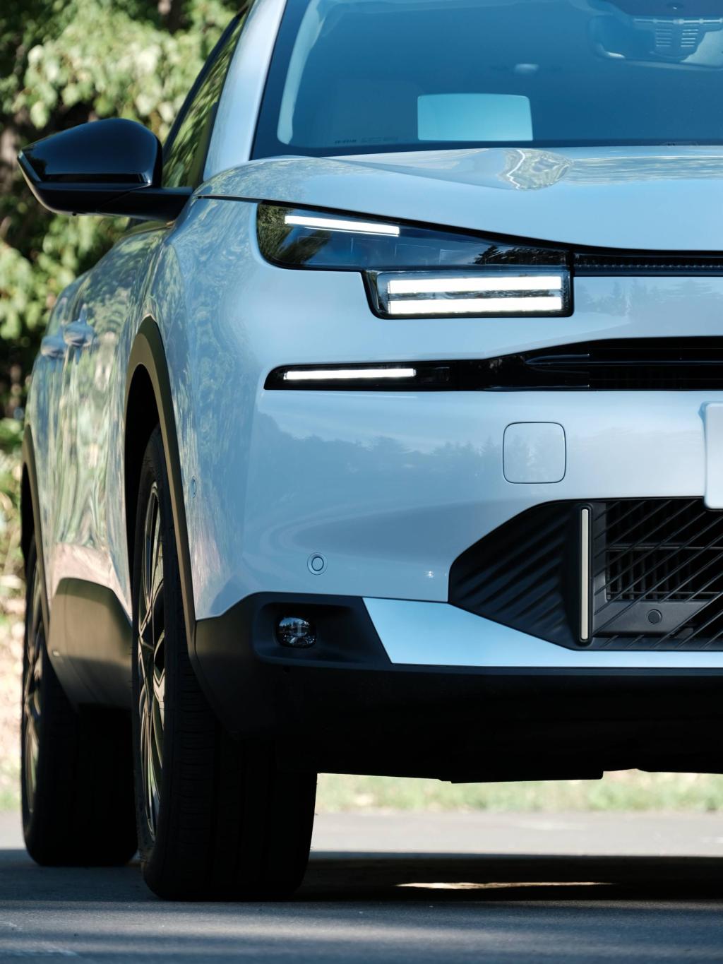 Citroën C4 MAX Hybrid の魅力を紐解く
