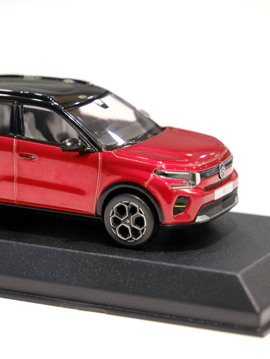 ShowroomPhotoCollection...?